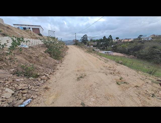 LAND FOR SALE IN UMLAZI CC